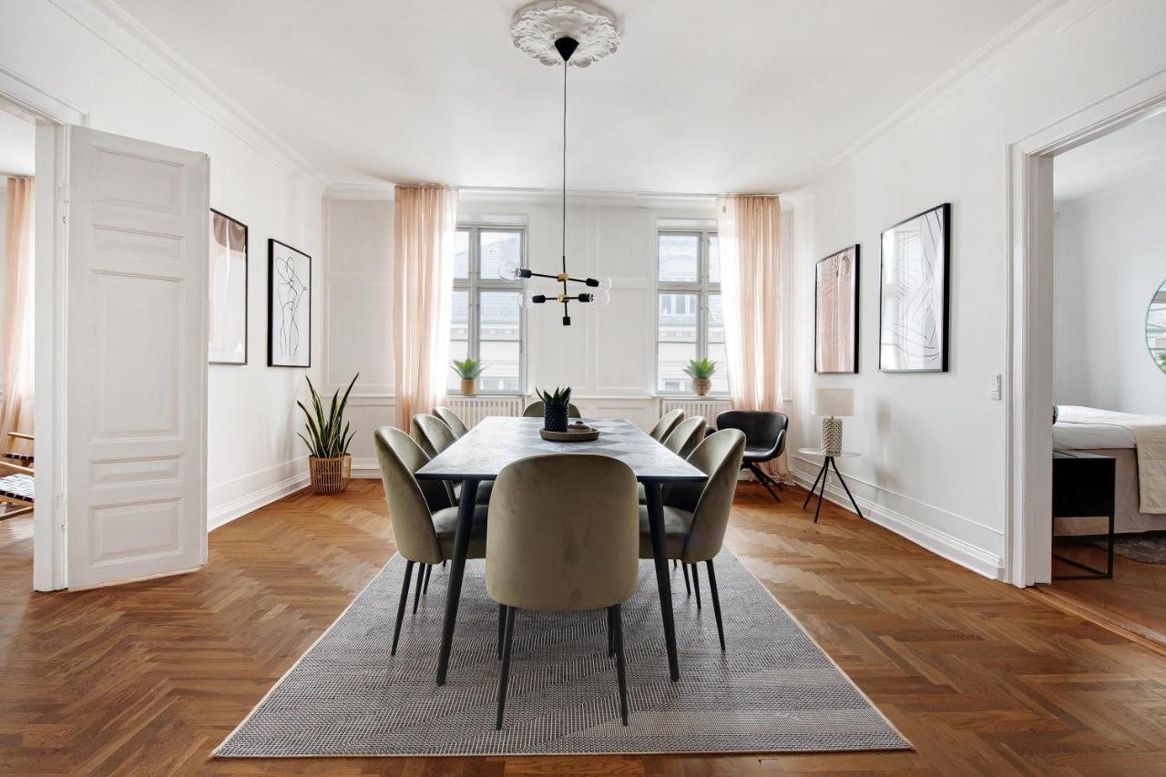 Sanders Square - Spacious Six-Bedroom Apartment Near Amalienborg Copenhague Exterior foto