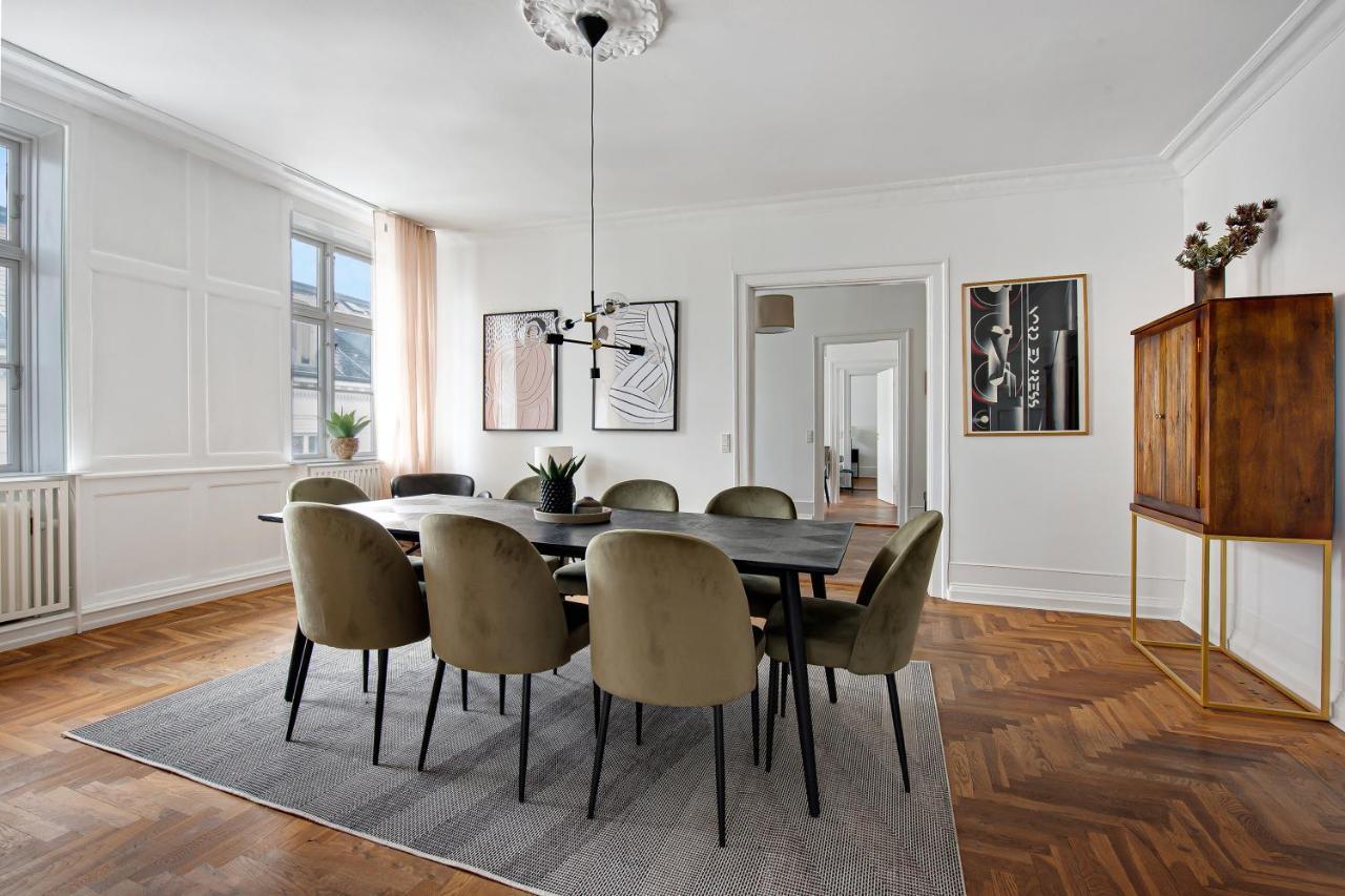 Sanders Square - Spacious Six-Bedroom Apartment Near Amalienborg Copenhague Exterior foto