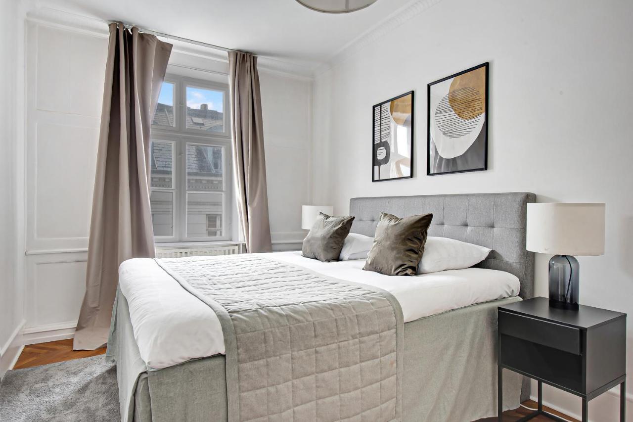 Sanders Square - Spacious Six-Bedroom Apartment Near Amalienborg Copenhague Exterior foto